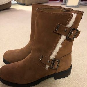 Brand New Never Worn UGG Boots! Size 9.